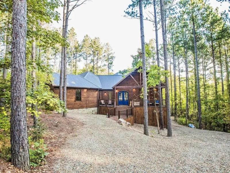 Lusa Nita Luxury Retreat in Broken Bow, Oklahoma
