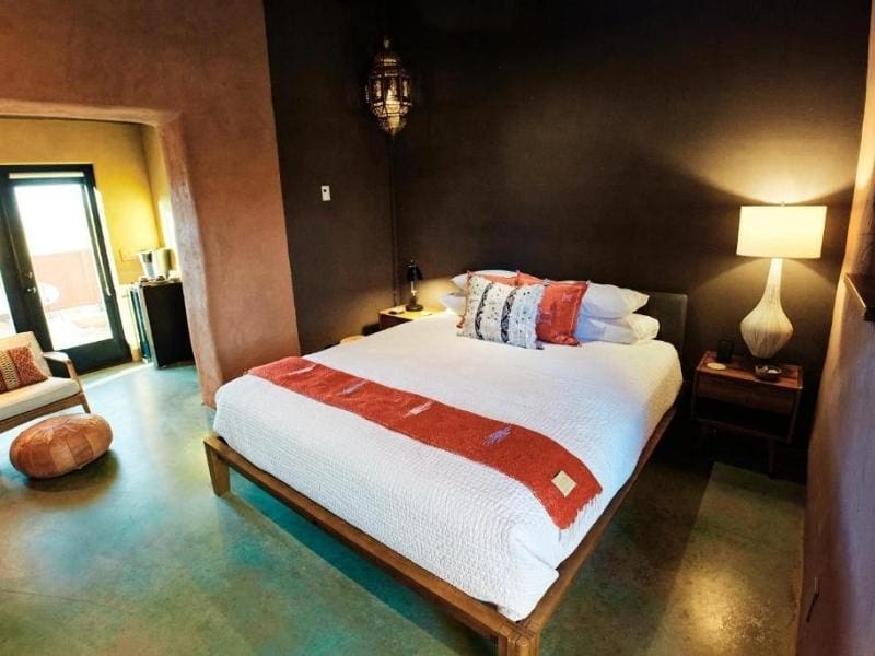 Room with bed at Sacred Sands Joshua Tree - Where to Stay in Joshua Tree