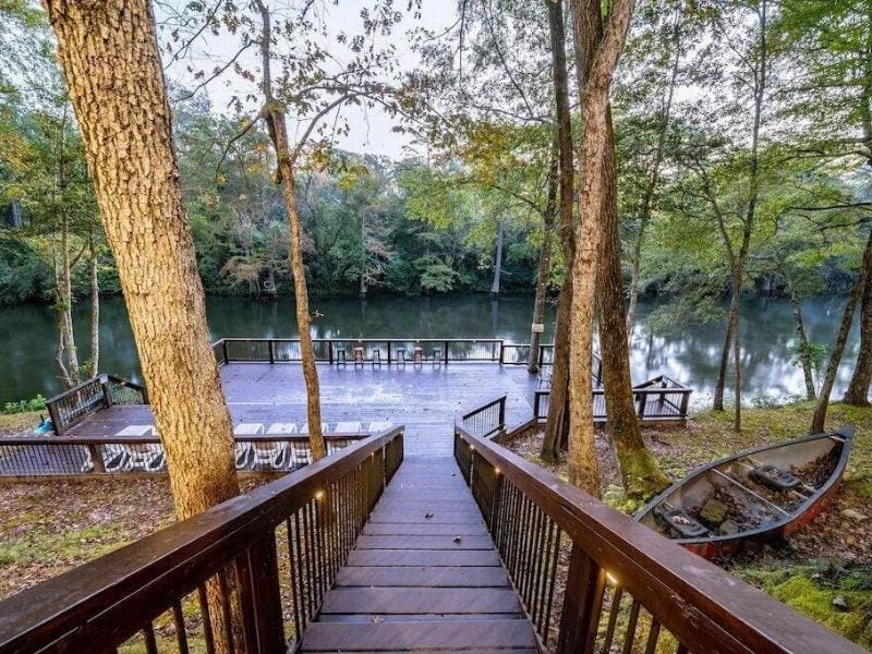 River Front deck at one of the luxury cabins in Broken Bow, OK