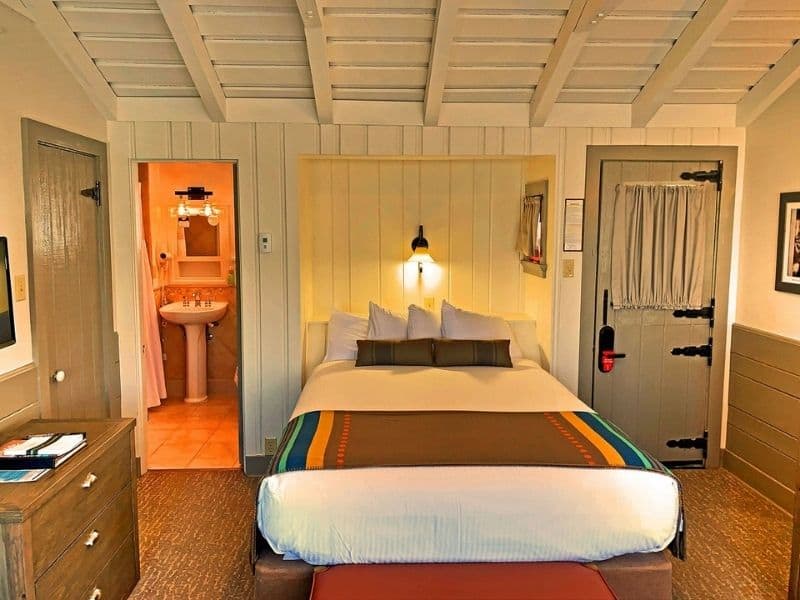 Guest cabin at Bright Angel Lodge with ensuite bathroom - Grand Canyon South Rim lodging