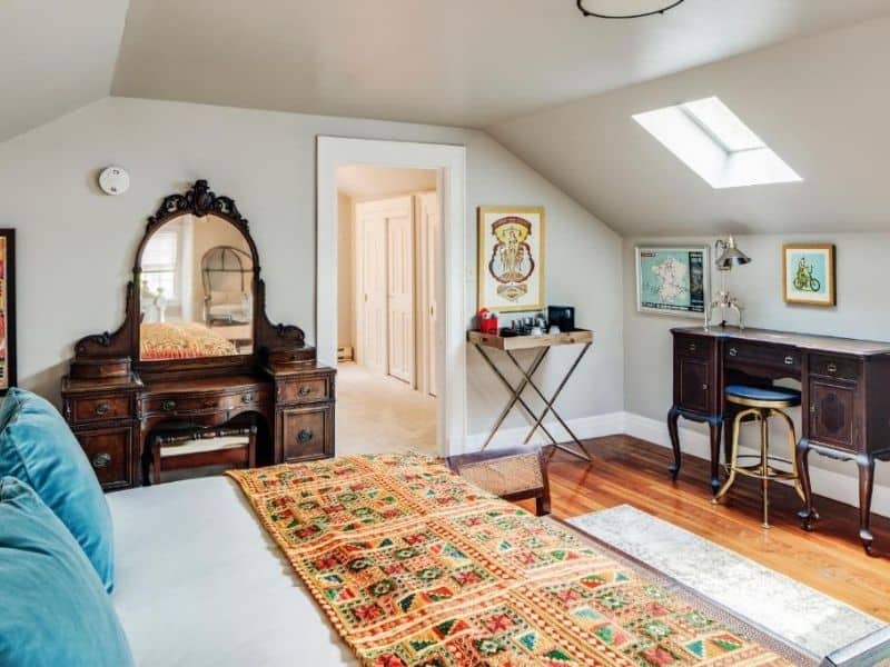 Room interior at Applewood Manor in Asheville, North Carolina.