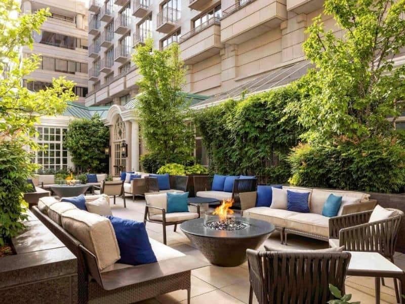 Outdoor lounge area at the Fairmont Washington D.C.
