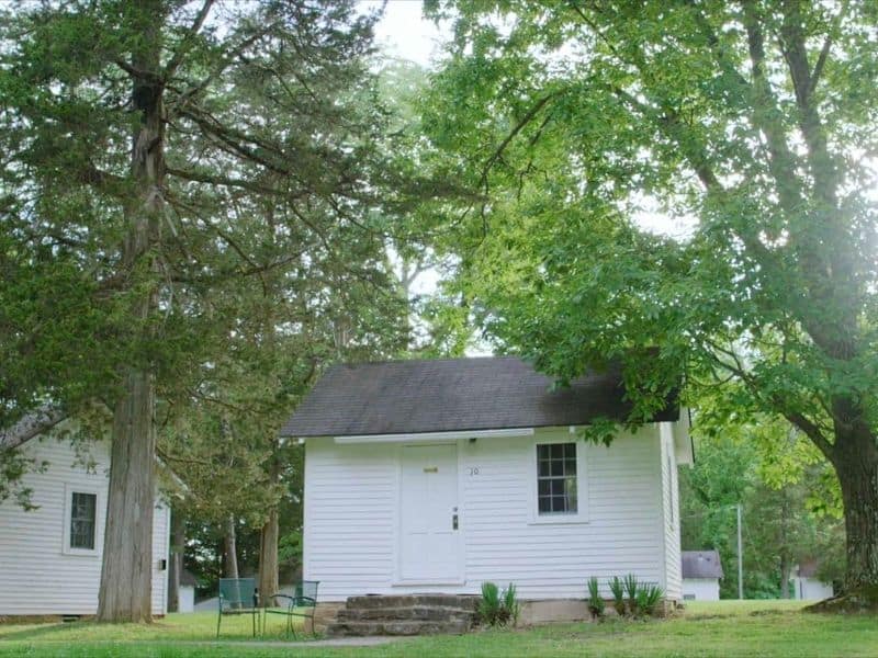 A white wooden cabin at The Lodge at Mammoth Cave, Kentucky