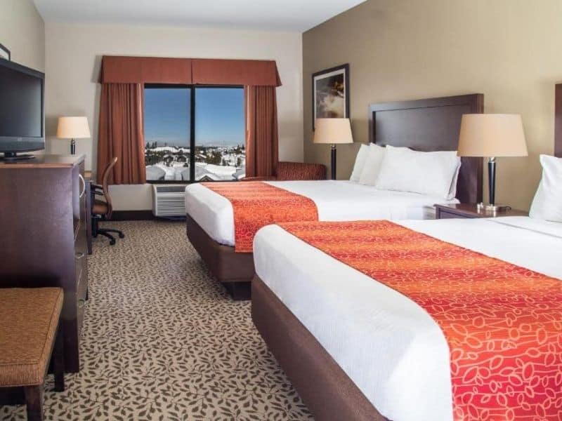 Queen room at Gray Wolf Inn & Suites in West Yellowstone, MT