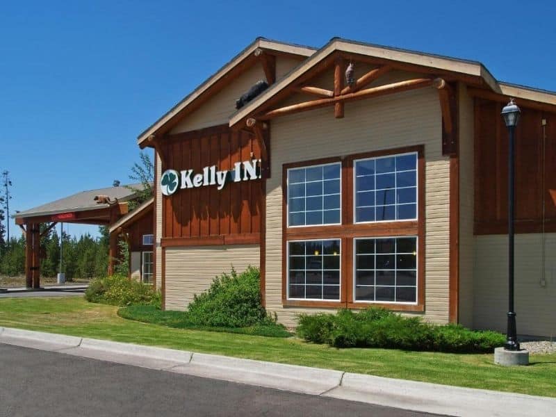 Exterior of Kelly Inn in West Yellowstone, Montana