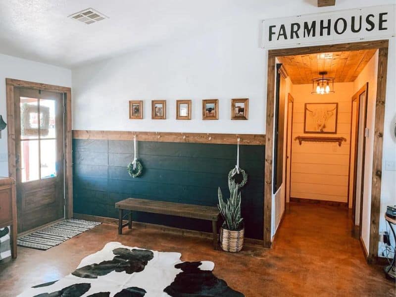 Farm style entry way at Turner Falls cabin stay