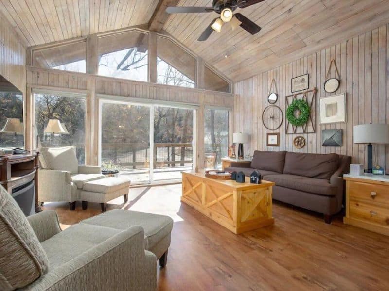 Modern living room at cabin rental near Turner Falls, OK