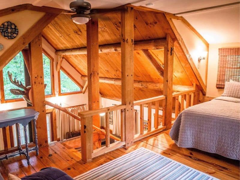 Loft bedroom at romantic cabin for 2 in Hocking Hills