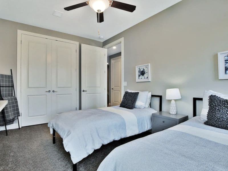 Well appointed twin room in Vrbo property at Entrada at Moab