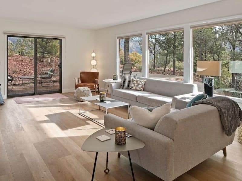 Open living area in mid-century modern Sedona home with lots of natural light