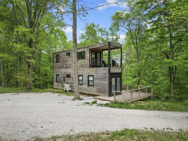 Keywords: tiny house, woods.
